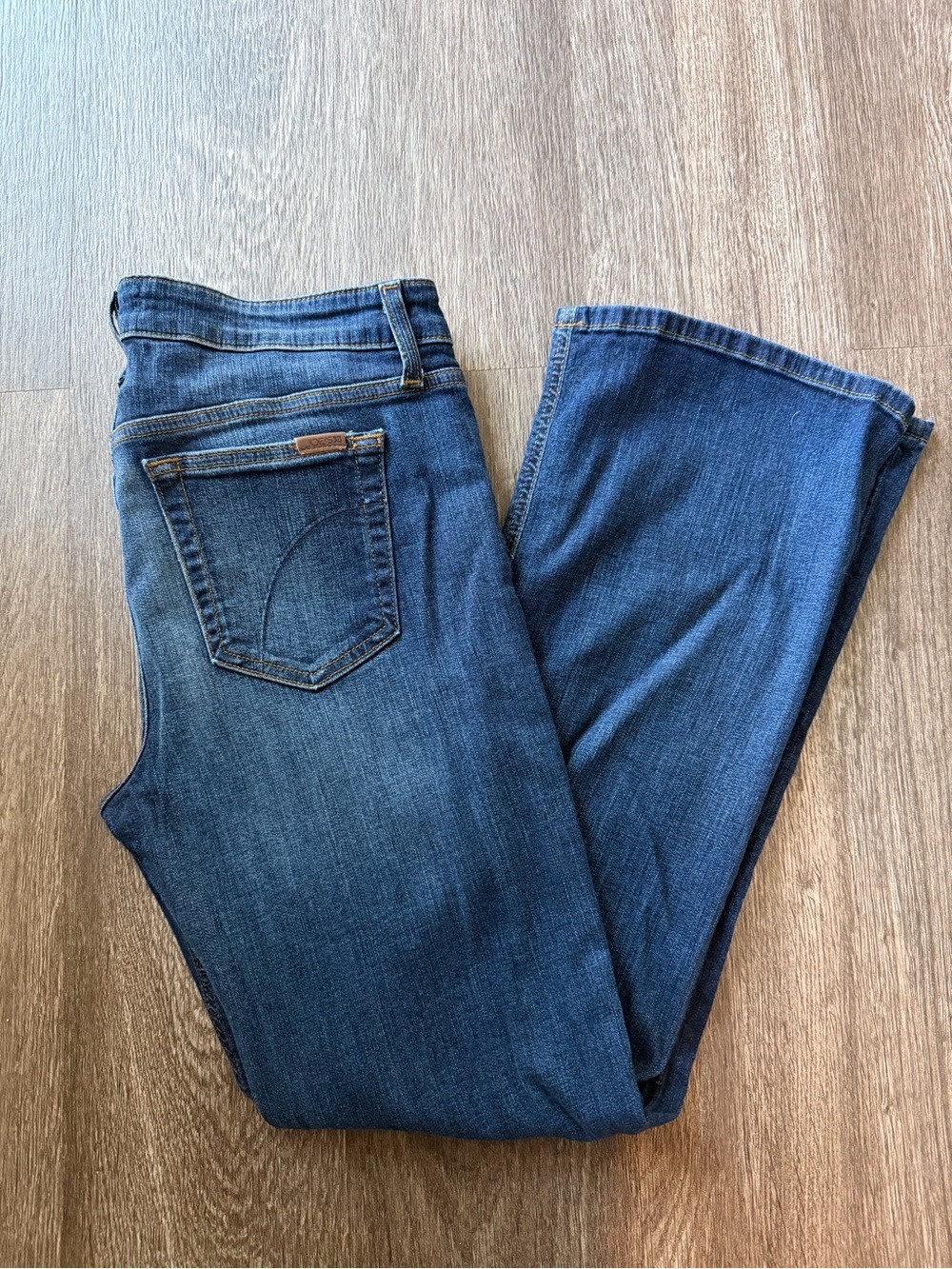 Joe’s Jeans: The Provocateur Petite Bootcut - Low Rise Denim